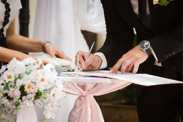 Demande de témoins de mariage : 5 idées originales et festives