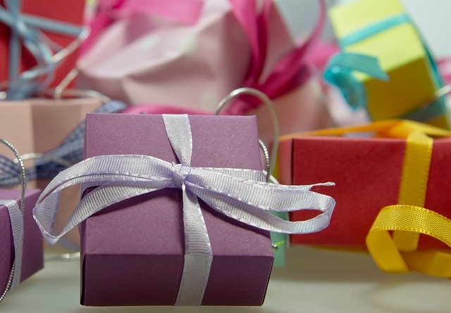 Cadeaux d'affaires et cadeaux d'entreprises : posez-vous les bonnes questions !