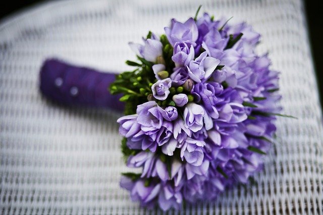 Comment bien choisir les fleurs pour son mariage ?