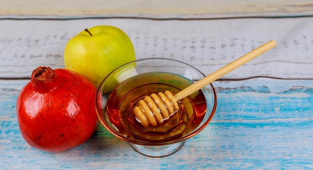 le miel et la pomme symbole de la nouvelle année juive
