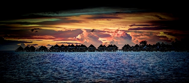 village en pilotis à Bora-Bora