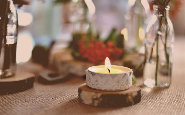 des bougies pour décorer sa table de Noël