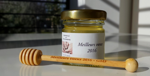 cadeau d'affaires de fin d'année et pourquoi ne pas offrir des petits pots de miel personnalisés