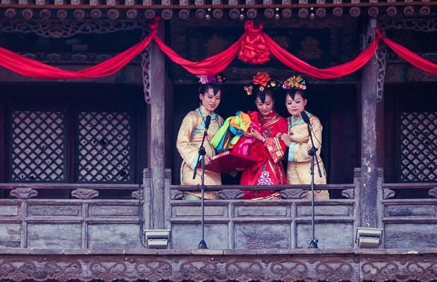 10 traditions loufoques pendant un mariage