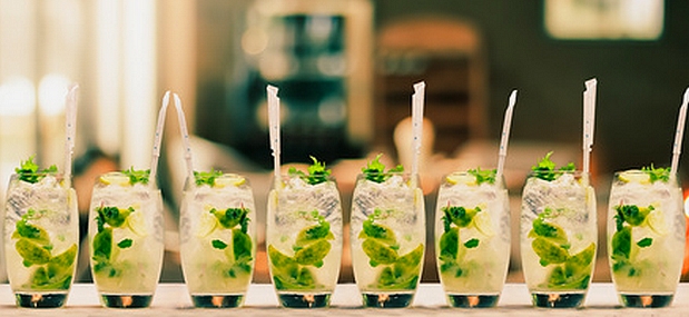 des mojitos, cocktail idéal pour fêter un anniversaire